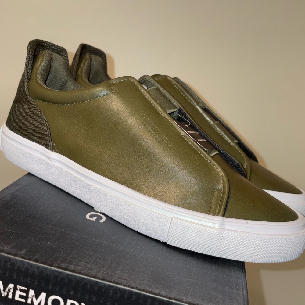 London Fog Men's Olive Slip-On Sneakers